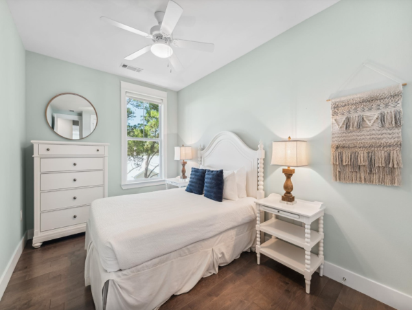 Luxury 5-Bedroom Vacation Townhome in Seagrove Beach - Golf Cart included